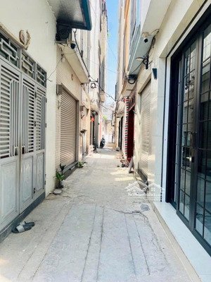 bán nhanh mảnh đất ngọc thụy-bồ đề thông số đẹp trung tâm ngọc thụy với nhiều tiện ích