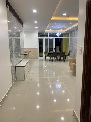 bán căn hộ 3pn - sổ hồng riêng- nhà mới sơn - có nt- ccbellezaq7- dt 124m2- giá 5.2 tỷ