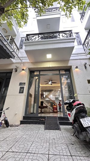 giảm 100 triệu cho khách mua nhanh căn nhà phố khu vip - 6 tỷ 250 triệu, nhà đẹp khu vip thạnh lộc