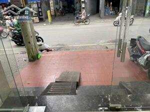 : Cho thuê nhà lô 22 Lê Hồng Phong