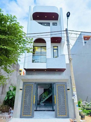 bán nhà 6ty mặt tiền đường số 4 công viên làng hoa 42m2 - 4 tầng hoàn công đủ