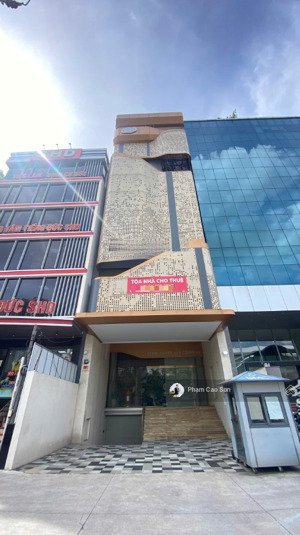 building hơn 2,300m2 - sàn suốt - cạnh đại học hutech - số 682 điện biên phủ, quận bình thạnh!