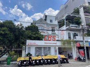 bán nhà mặt tiền đường khu lê thúc hoạch. dt 160m2 (8 x 20m) tn 110tr/th. giá 25,5 tỷ tl - tin thật