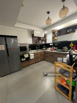 bán penthuose sân vườn belleza q7-82m2,3pn+sân vườn rộng+ nội thất-giá : 4.65 tỷ .