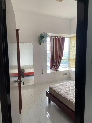 cho thuê gấp căn hộ phú mỹ vph. dt 89m2. 2pn, 2wc 12tr/th full nt cao cấp. hướng nam, tầng trung