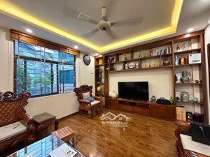 bán gấp nhà lk mộ lao, hà đông- 2 thoáng- ô tô vào nhà- nội thất cao cấp- kinh doanh- ô tô tránh