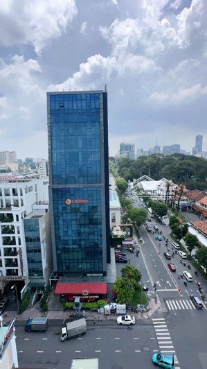 bán tòa nhà góc 3 mặt tiền bùi thị xuân - dt: 12x23m - hầm + 11 lầu - hđt: 1.3 tỷ/th - giá 125 tỷ