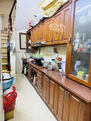 chính chủ - đống đa - 04 tầng - ô đỗ cửa - tầng 1 kinh doanh - 11,4 tỷ