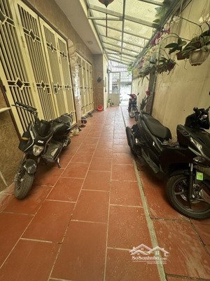 nhà hoa lâm lệ mật ngõ nông thoáng rộng 30m ra mặt phố. chủ cần bán hạ chào 200tr