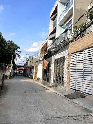 bán nhà cấp 4 hẻm ô tô 168m²_4.5x37m chỉ 6,7 tỷ ngô chí quốc bình chiểu thủ đức