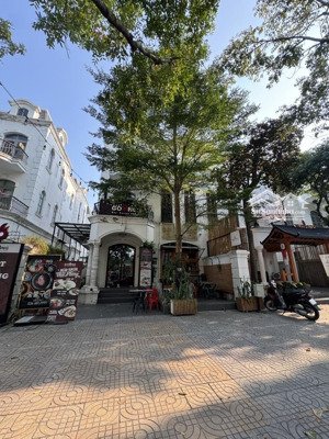 hoa hậu vinhomes riverside 2 biệt thự shophouse siêu hiếm nguyễn lam 97 tỷ