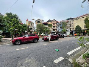 biệt thự, nguyễn văn cừ, gia thụy, bồ đề, long biên, dt 135 m, 3t, mt 7.4 m, giá 24 tỷ5, ô tô tránh