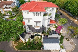 bán biệt thự the sun villa thảo điền. 184m2 (8x23m), hầm 4 tầng, đối diện công viên. giá: 42 tỷ