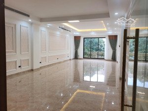 bán nhà vị trí đẹp phố văn chương, tôn đức thắng, khâm thiên đống đa hà nội. diện tích 34m² 9 tỷ