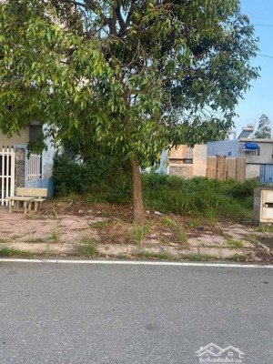 chủ bán cặp liền kề dt 8x18m giá 5tỷ tl mt đường liên khu vực idico 2 p6 long an. long