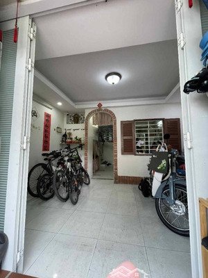 nhà quận 6 view công viên thoáng mát giá chỉ 6.2 ( có tl )