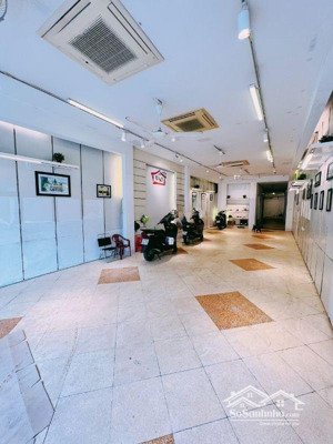 bán nhà 8 tầng mặt phố huế đẹp thuận tiện giao thông lên hồ gươm ra các trường đại học