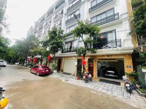 chính chủ bán nhà 6 tầng 50 m thang máy giáp kđt văn phú- làm văn phòng-kinh doanh-ô tô tránh-18 tỉ