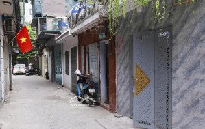 dưới 3 tỷ không có căn thứ 2, nhà vip phạm ngọc thạch, gần nhiều trường đại học