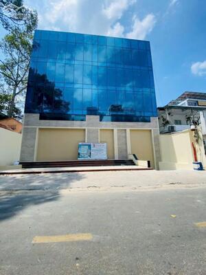 BÁN NHÀ MẶT TIỀN Cách Mạng Tháng Tám, Phường 7, Quận Tân Bình, TP.HCM Diện tích: 12m x 25m (công nhận đủ)