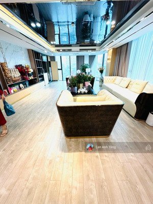 tòa building lô góc 8 tầng gần 190m2 - trụ sở văn phòng đẳng cấp tại trần thái tông, cầu giấy