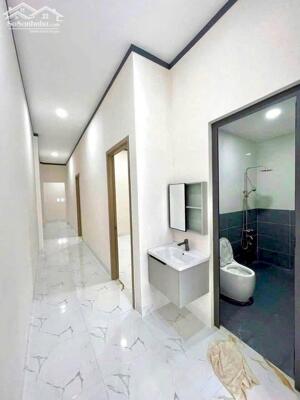 NHÀ CẤP 4 SỔ HỒNG RIÊNG THỔ CƯ 100m2 NGAY PHƯỜNG TÂN TRIỀU 400TR SỞ HỮU
