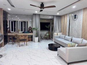 cần bán căn góc hưng vượng 2, phú mỹ hưng q7, 160m2 nhà 3pn, 2wc siêu đẹp