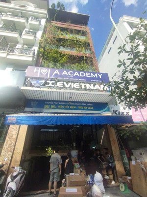 cho thuê nhà mạc thái tông, dt 104m2, 6 tầng, mt 6,5m, thông sàn, thang máy, 85tr/tháng