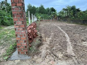 đất xây nhà vườn hòa ninh, sát vành đai, 327m2 có 120m2 đất ở ngang 10m.