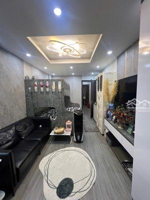 cần bán nhà văn chương đống đa ô tô đỗ cửa 45m2 4 tầng giá 7,5 tỷ