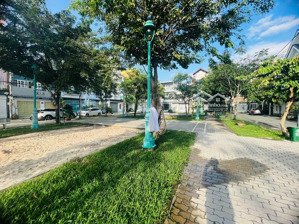mặt tiền đường số ngay công viên, gần nguyễn thị thập (16x17m). giá 39 tỷ