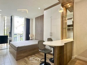 cho thuê căn hộ cao cấp đủ nội thất, máy giặt, ban công q3 lê văn sỹ gần terra royal, cầu công lý