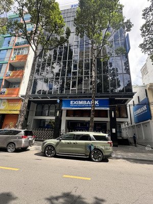 bán building mt trần hưng đạo quận 1. dt 17 x 22m - hầm 10 tầng. hđt 900 triệu - giá 150 tỷ