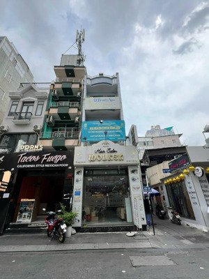 cần bán nhà siêu hiếm góc 2 mặt tiền đường bùi viện p. phạm ngũ lão quận 1. dt 4x16 64m2 giá 38 tỷ