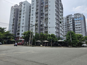 căn hộ tầng trệt chung cư sơn kỳ vị trí đẹp, mặt tiền rộng, thuận tiện buôn bán