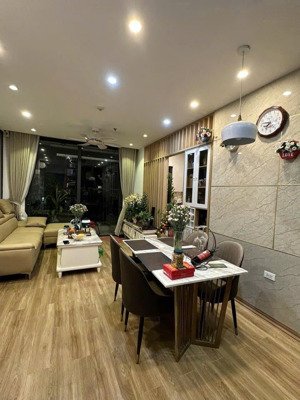 em tuấn bên bql flc cần bán gấp căn 3n 159m2 chỉ 7,9 tỷ, hơn chục căn cần giao dịch lh 