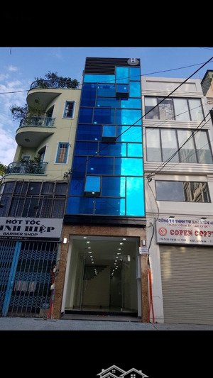 chính chủ bán gấp nhà 2 mặt tiền đường nguyễn cửu vân quận bình thạnh,vi trí sát bên quận 1