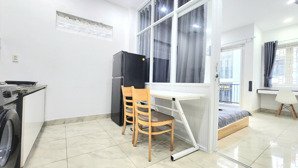 căn hộ 1p ngủ, 1p bếp, 60m2 ban công & cửa sổ, 60m2. máy giặt riêng