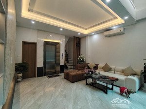 bán siêu phẩm bồ đề lô góc 7 tầng thang máy full nội thất diện tích 42 m mặt tiền 5,5 m