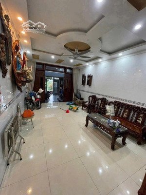 nhà mặt tiền sông vàm thuật an phú đông quận 12, dt 5x26.5m, giá 11 tỷ, lh 