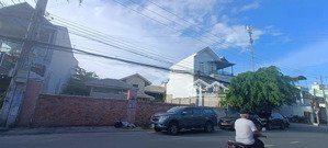 [ mặt tiền đặng tất _ ngang 20m ] cách biển hòn chồng : 250m giá : 120tr/m²