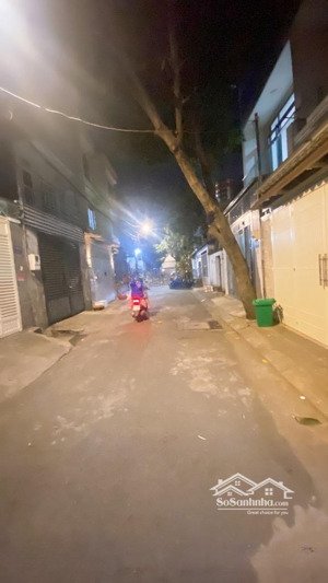 bán nhà hxh phường 6 ( cũ ) , 72m2 x 3 lầu btct, dt lớn, xe hơi vào nhà, giá ưu đãi 8 tỷ tl