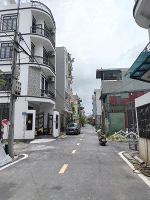 đất đấu giá ao ngòi_đức thượng_hoài đức: 50m2 nhỉnh 5 tỷ. phân lô, ô tô tránh, 2 thoáng