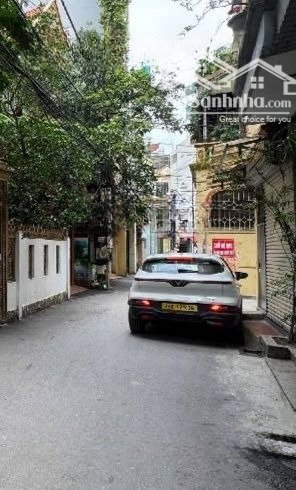 chỉ hơn 6 tỷ cps nhà kim giang 40m - 5 tầng ở ngay - 1 nhà ra ô tô - đi lại thuận tiện