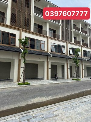 bán nhà liền kề 46 siêu đẹp - hinode royal park dưới chân sảnh chung cư