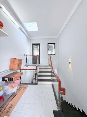 bán nhà 2,5 tầng mặt tiền nguyễn phước nguyên, thanh khê , 4ty950 thương lượng , bằng giá nhà kiệt