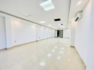 sàn vp mặt phố quan hoa dt 50m2 đến 100m2 giá 7tr đến 12tr