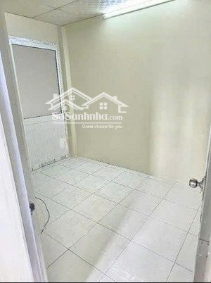 9 triệu nhà 1 lầu 2pn 1wc hxh đỗ cửa căn góc thoáng mát gần cầu rạch ông