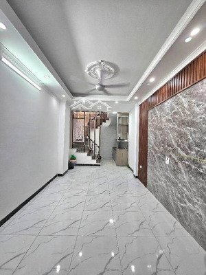 nhà mới bát khối - long biên 