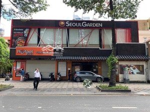 cho thuê nhà mặt phố phạm văn đồng, diện tích 380m2, 10m mặt tiền, nhận diện thương hiệu siêu đỉnh